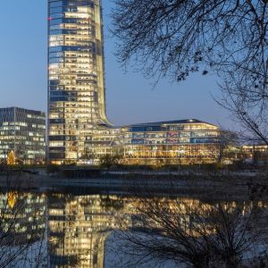 MOL Headquarters. Autor: Nigel Young