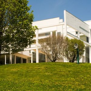 Autor: C. B. Johnson