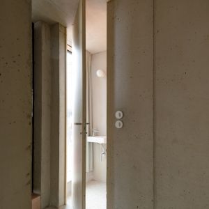 Autorka: Alex Shoots Buildings