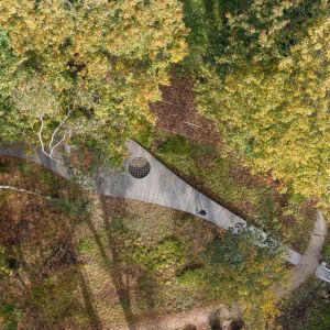 Autorka: Alex Shoots Buildings