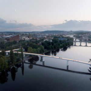 HolKa. Autorka: Alex Shoots Buildings