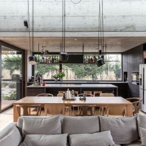 Autori: Maroš Fečík, Filip Kandravý