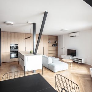 Strešné bývanie v Ružinove. Autor: Lousy Auber