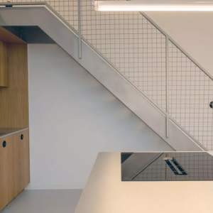 Mezanín v industriálnej novostavbe. Zdroj: Nehnutelnosti.sk