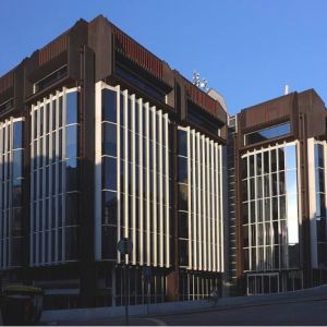 Budova Transgasu. Zdroj: archiweb.cz