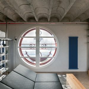 Byt v Kotve. Autorka: Nora Čaprnková