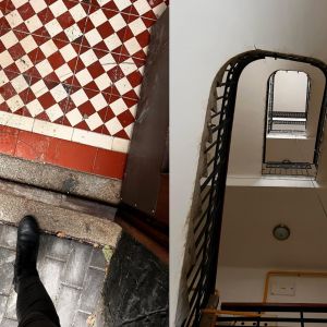 Vnútorný priestor domu nárožia Klemensovej a Grösslingovej ulice. Autorka: Lucia Lišková