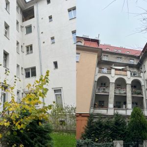 Dvor medzi domami na Klemensovej ulici. Autorka: Lucia Lišková