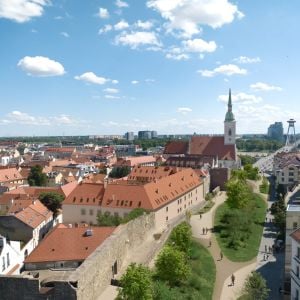Zdroj: Raiffeisen Property Holding International