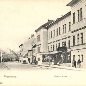 Pôvodná budova Vyššej dievčenskej školy. Zdroj: Archív mesta Bratislavy / Bratislavské rožky