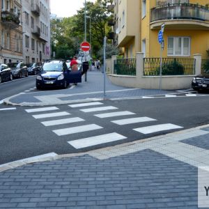 Pešie ťahy sa napriamili.