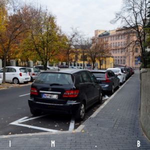 Všetky parkovacie miesta sú rezidenčné