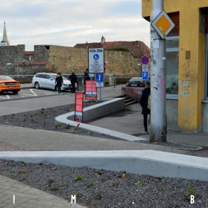 Zásahy na nároží Židovskej a Skalnej ulice