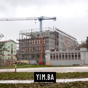 Základná škola na Dubovej. Fotografia z 14.12.2022. Autor: Nino Belovič / YIM.BA