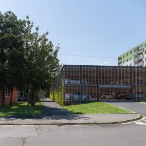 Parkovací dom Bebravská. Zdroj: Bratislava - Hlavné mesto SR