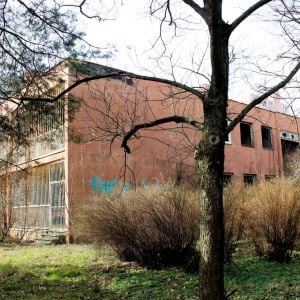 Súčasný stav objektu. Zdroj: Mestská časť Bratislava - Dúbravka