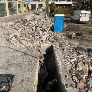 Búranie terasy na Pasienkoch. Zdroj: Facebook - Ladislav Križan