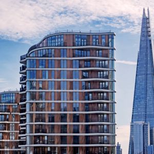 Vľavo Triptych Bankside, vpravo The Shard - najvyššia budova Londýna. Zdroj: J&T Real Estate