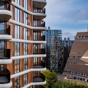 Vľavo Triptych Bankside, vpravo Tate Modern Gallery. Zdroj: J&T Real Estate